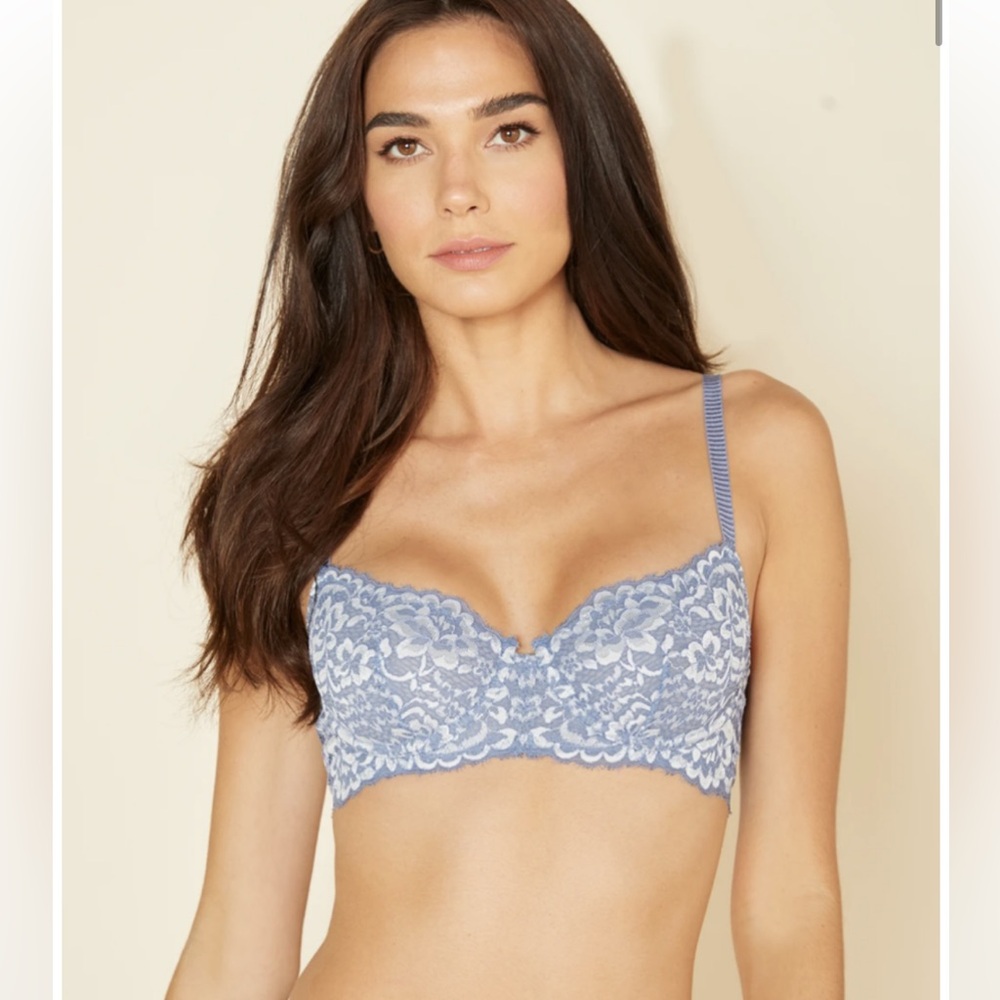 Cosabella Pret A Port Balconette underwire Bra 32A and matching thong Size S